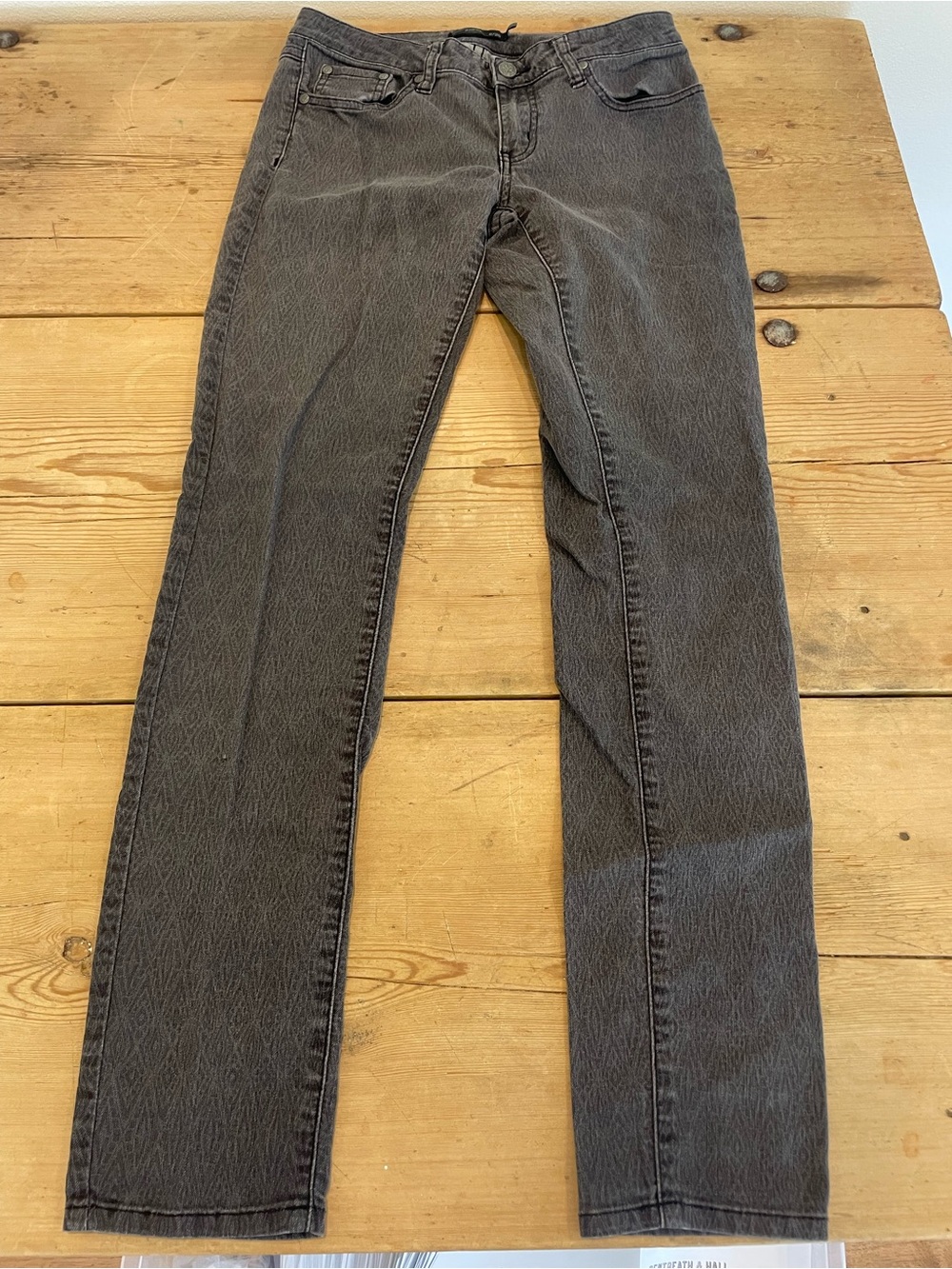 Prana Gray skinny jean with light pattern 28